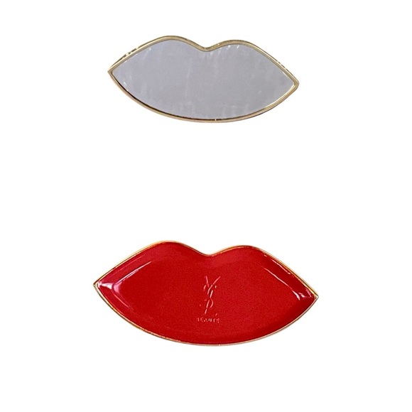 YSL Beauty Small Red Lip Shape Hand Makeup Mirror LIMITED EDITION Gold Trim 2x4” - Picture 2 of 4
